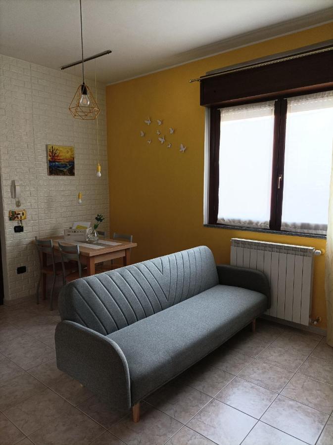 Yellow House Cir 12040 Cassano Magnago Eksteriør bilde